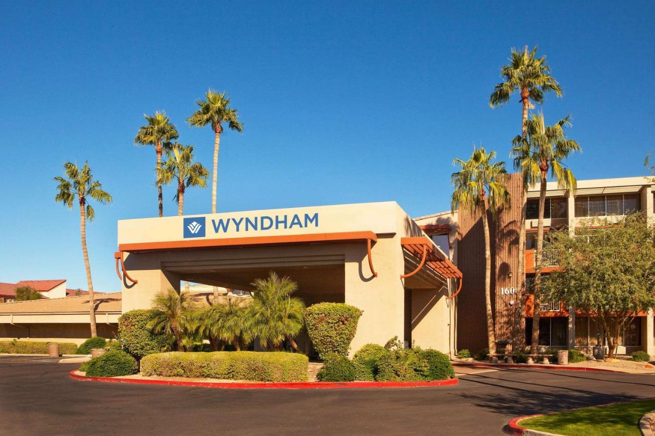 Wyndham Phoenix Airport - Tempe Exterior photo